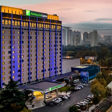 Holiday Inn Express Zhengzhou Zhongzhou By Ihg Exteriör bild