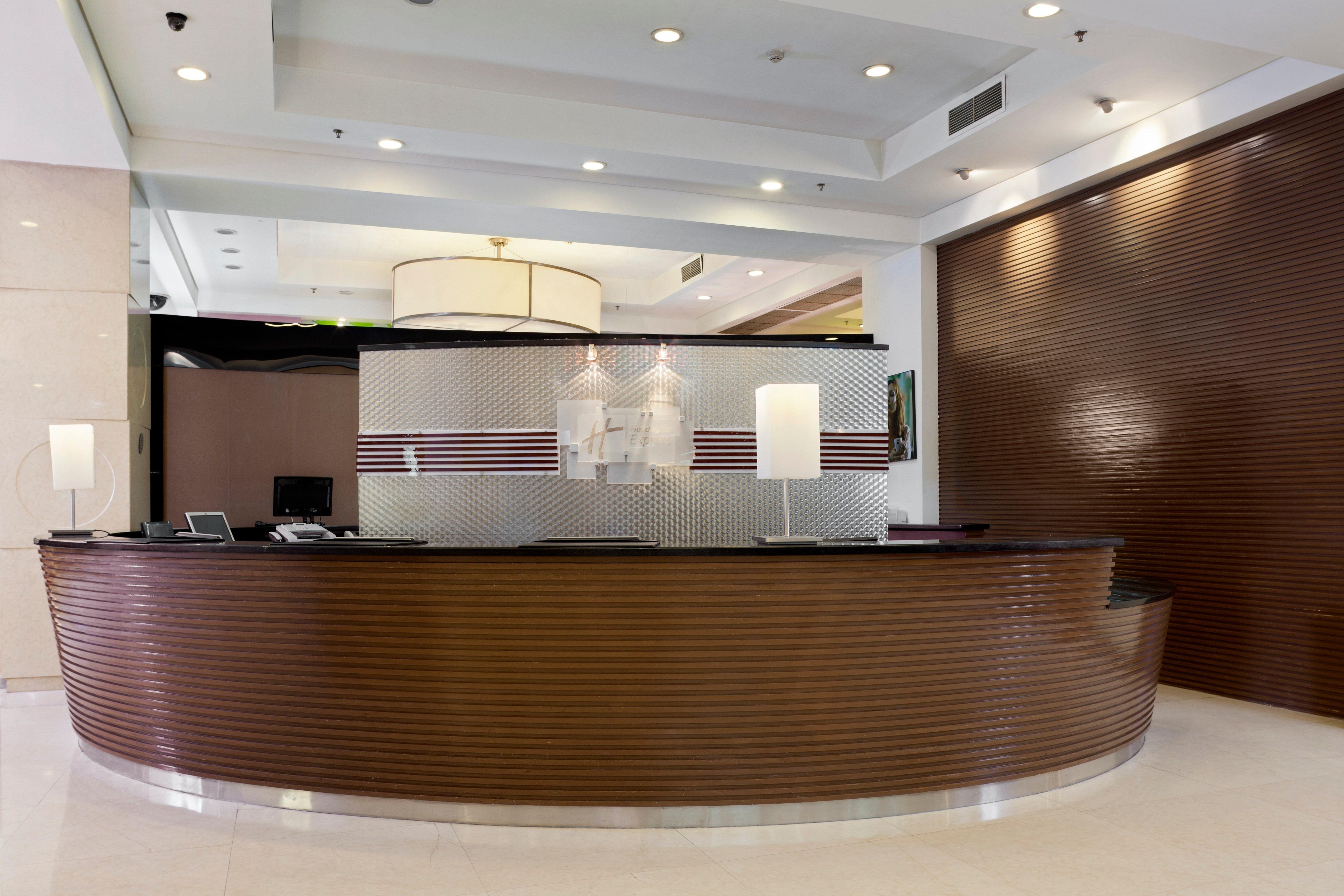 Holiday Inn Express Zhengzhou Zhongzhou By Ihg Exteriör bild