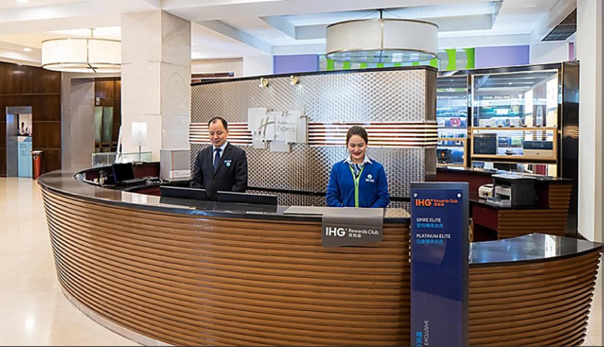 Holiday Inn Express Zhengzhou Zhongzhou By Ihg Exteriör bild
