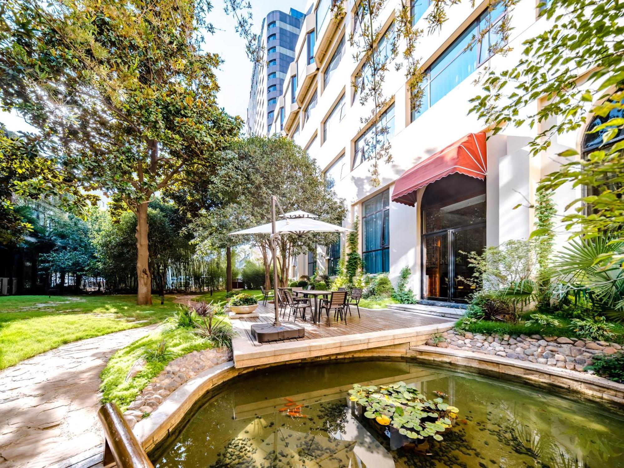 Holiday Inn Express Zhengzhou Zhongzhou By Ihg Exteriör bild