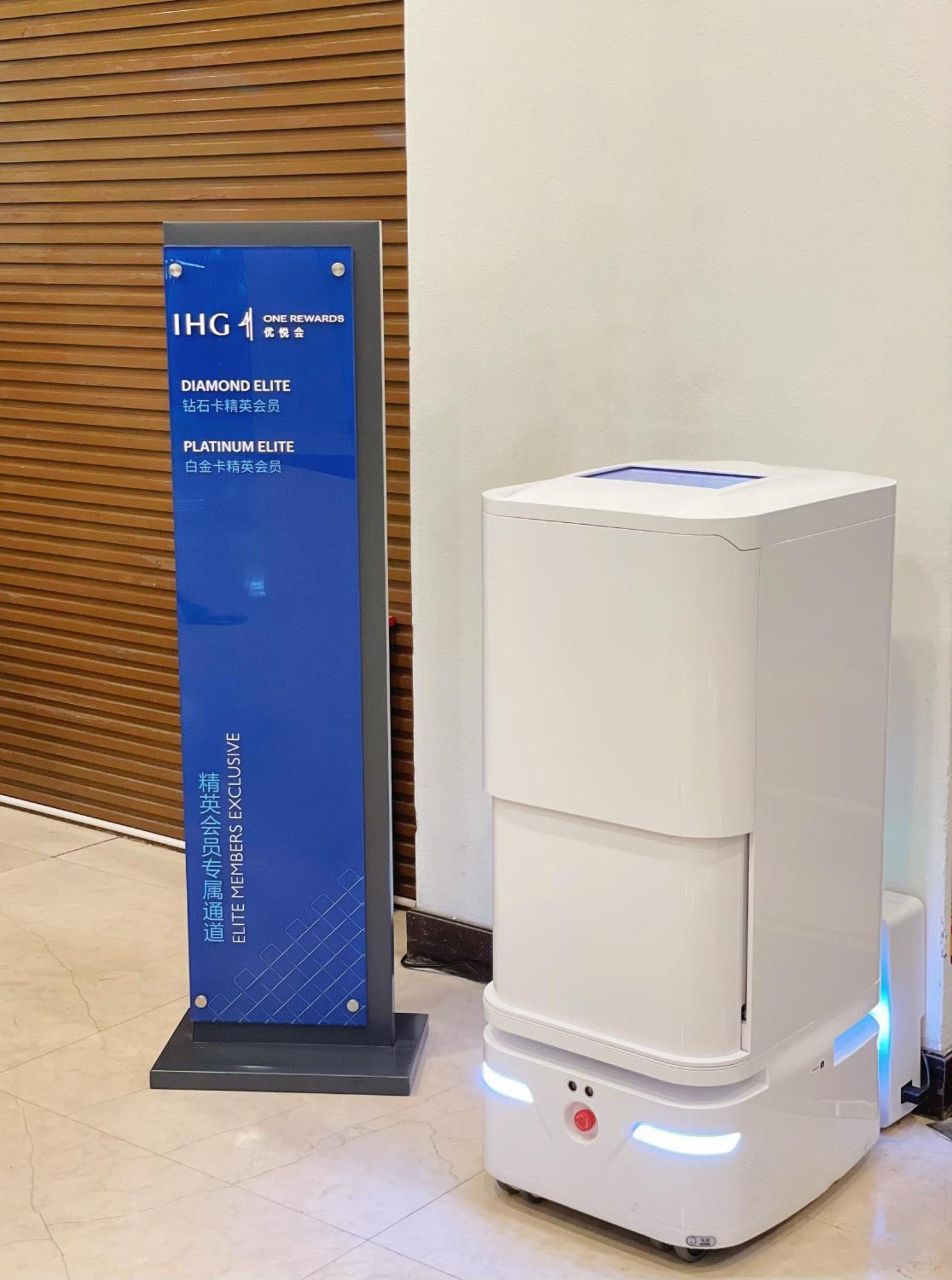 Holiday Inn Express Zhengzhou Zhongzhou By Ihg Exteriör bild